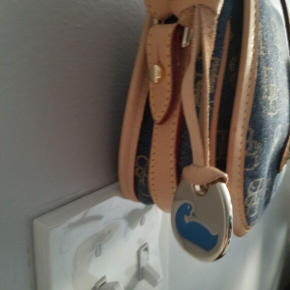 Vintage Dooney & Bourke Small Saddle Crossbody - Picture 3 of 12